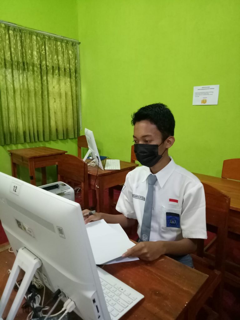 Wakili MAN 1 Pringsewu pada KSNP, Rahman Diminta Tetap Fokus Wakili MAN 1 Pringsewu pada KSNP, Rahman Diminta Tetap Fokus
