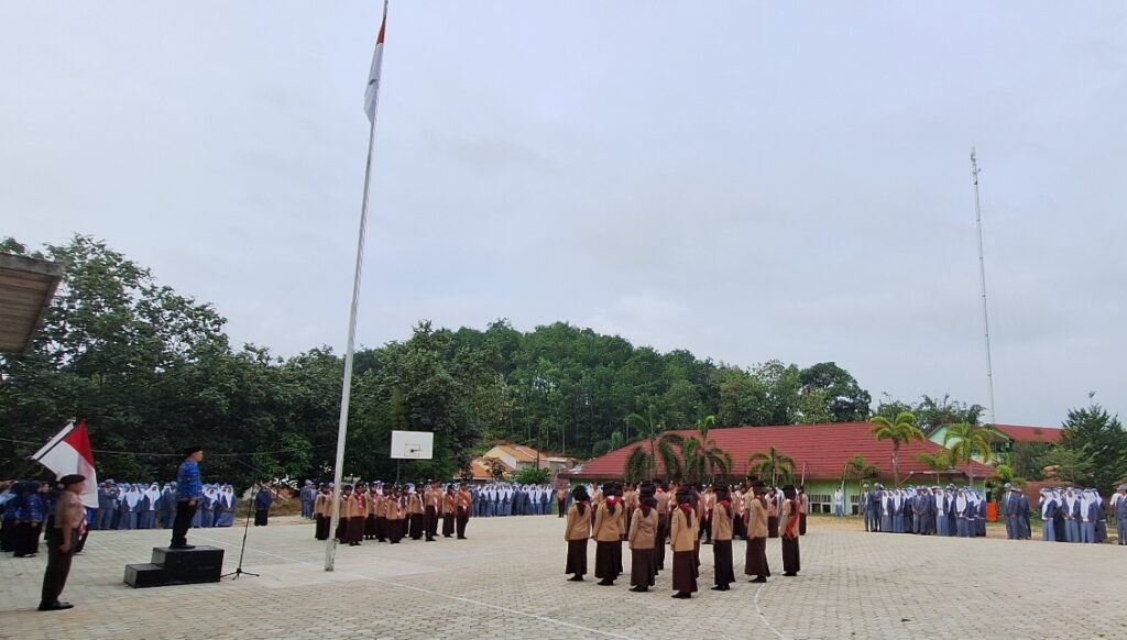 Dewan Ambalan Pramuka 2024 MAN 1 Pringsewu Resmi Dikukuhkan