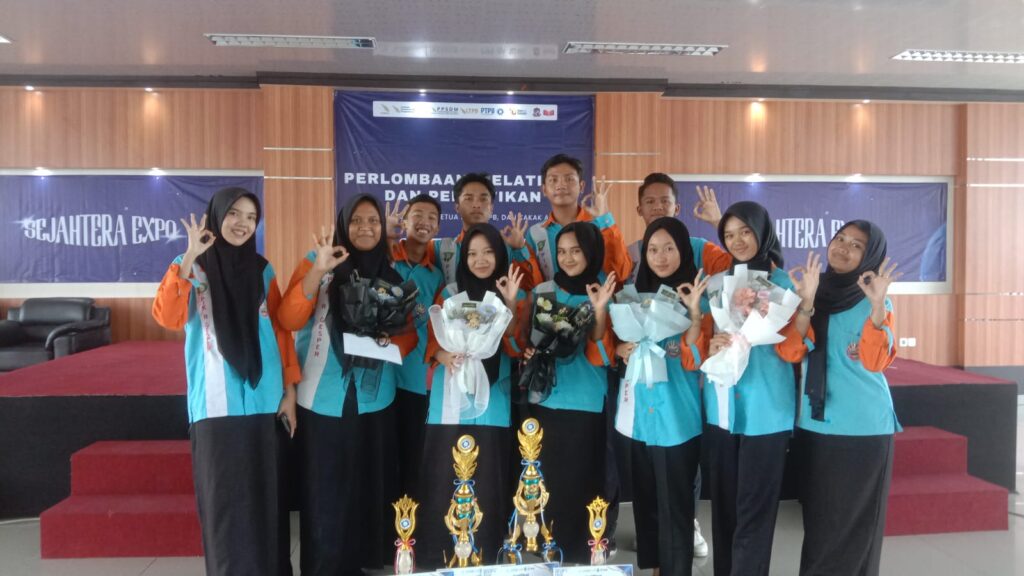 PIK R Gesper MAN 1 Pringsewu Raih 4 Trofi di Sejahtera Expo Itera 2024 PIK R Gesper MAN 1 Pringsewu Raih 4 Trofi di Sejahtera Expo Itera 2024