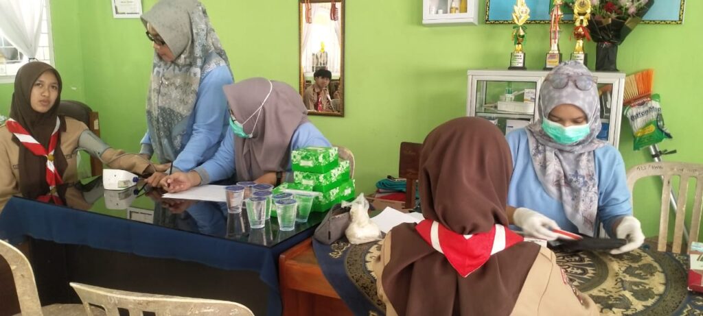 MAN 1 Pringsewu Lakukan Cek Kesehatan Berkala dan Skrining Jiwa MAN 1 Pringsewu Lakukan Cek Kesehatan Berkala dan Skrining Jiwa
