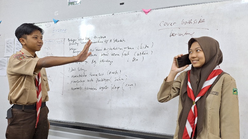 Wacana Larangan HP di Sekolah, Ini Pendapat Siswa MAN 1 Pringsewu Wacana Larangan HP di Sekolah, Ini Pendapat Siswa MAN 1 Pringsewu