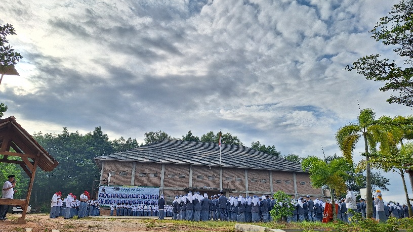Dampak Negatif Teknologi, Jangan Sampai Generasi Emas Menjadi Generasi Cemas Dampak Negatif Teknologi, Jangan Sampai Generasi Emas Menjadi Generasi Cemas